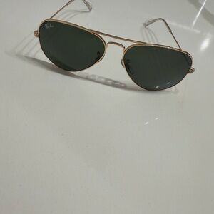Ray-Ban Gold Frame Aviator Sunglasses with Green Lenses